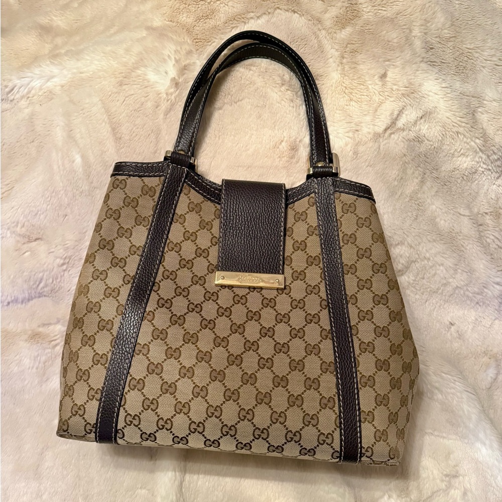 Gucci Canvas Shelly Tote